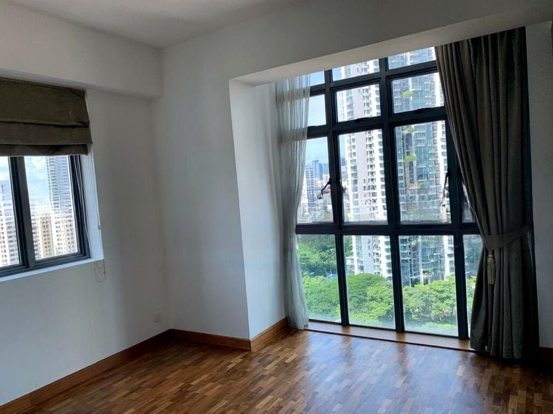 MIRAGE TOWER 10