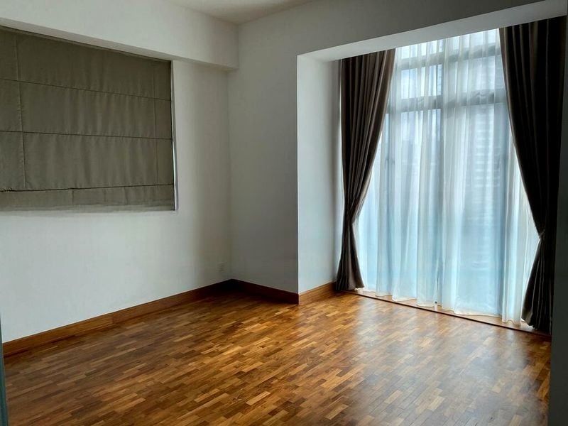 MIRAGE TOWER 12