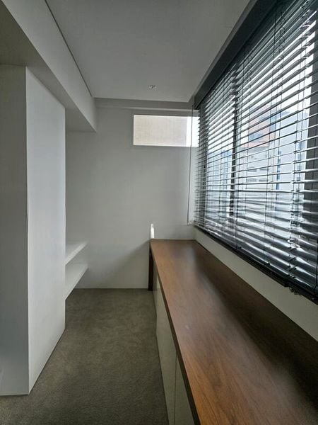 ORCHARD TOWERS 6