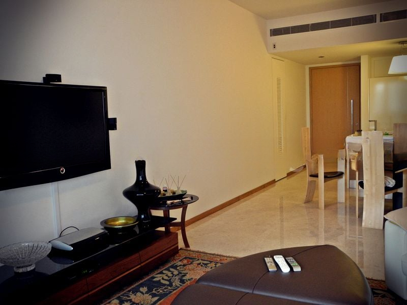 MARINA BAY RESIDENCES 1