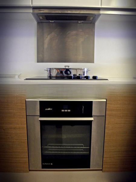 MARINA BAY RESIDENCES 8