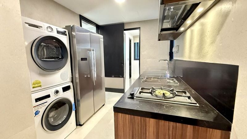 PULLMAN RESIDENCES NEWTON 12