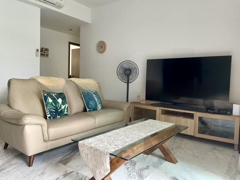BELMOND GREEN 9