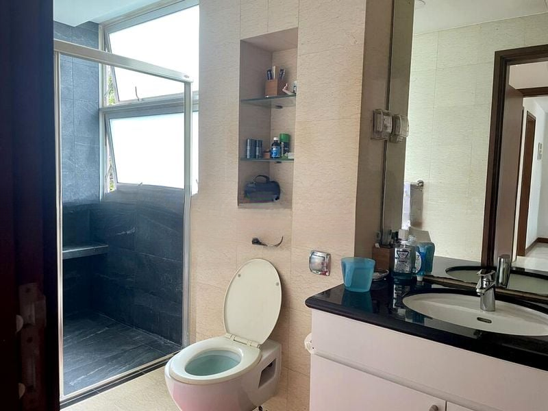BELMOND GREEN 6