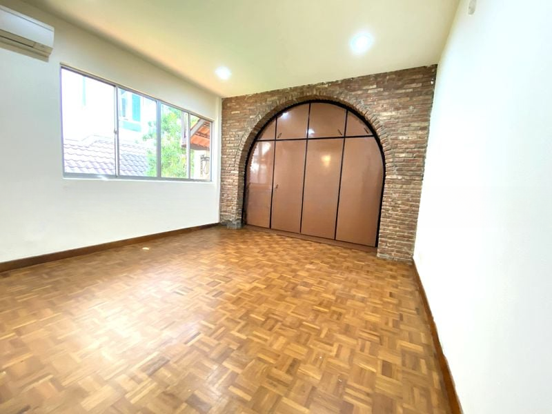 GREEN HILL ESTATE 4