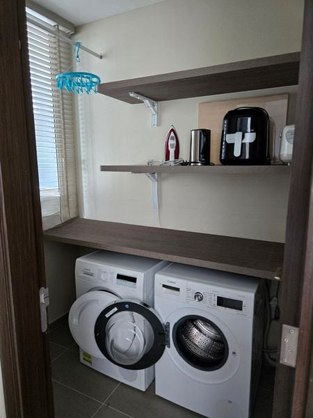 KALLANG RIVERSIDE 13