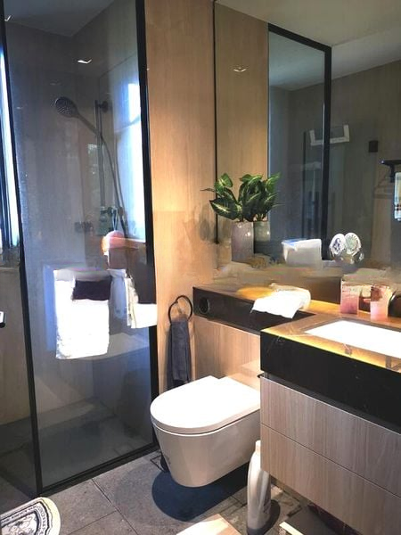 THE HYDE 7