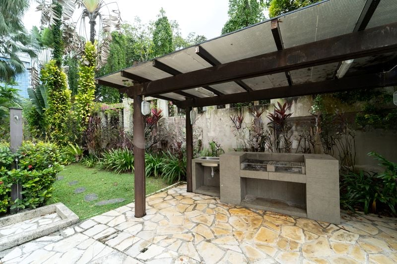 ORANGE REGENCY 4