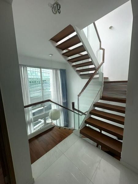 SUITES AT ORCHARD 4
