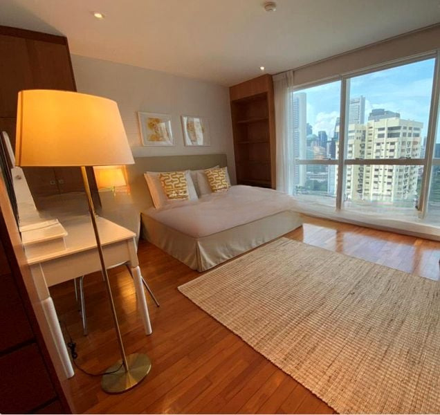 HIGH STREET CENTRE 7