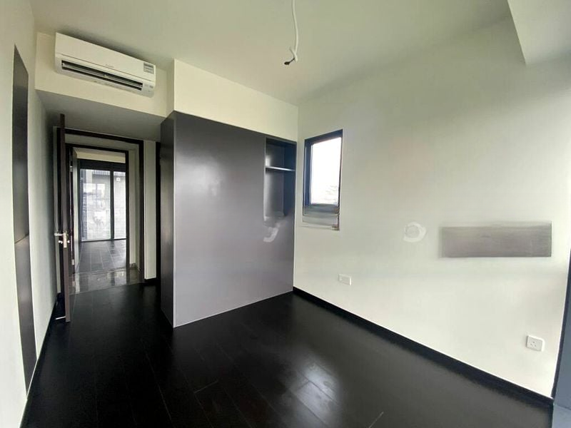 THE LINQ @ BEAUTY WORLD 2