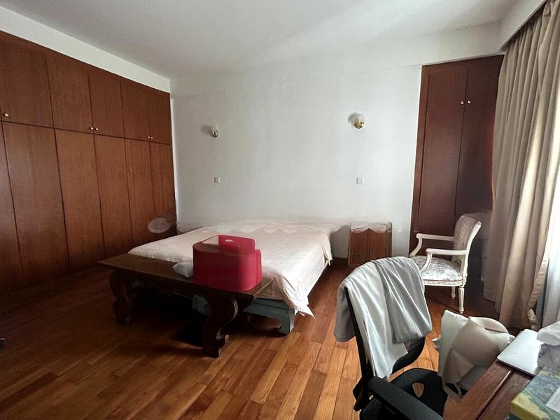 DALVEY COURT 7