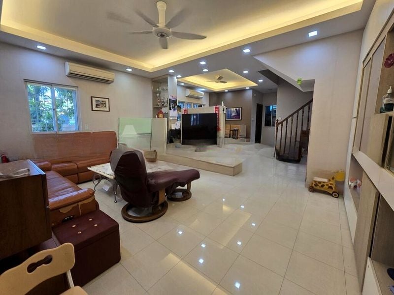 ARDISIA GARDENS 12