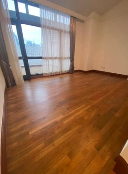 RIVER PLACE 7