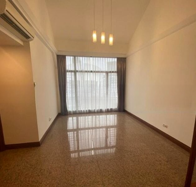 RIVER PLACE 11