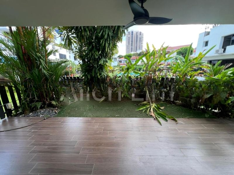 RICH EAST GARDEN 12
