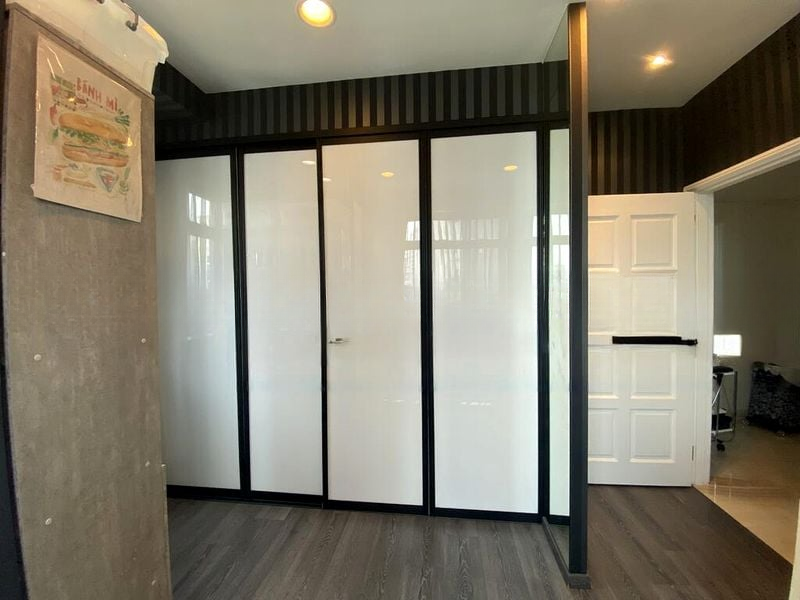 MIRAGE TOWER 1