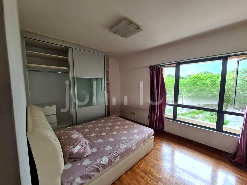 AQUARIUS BY THE PARK 5