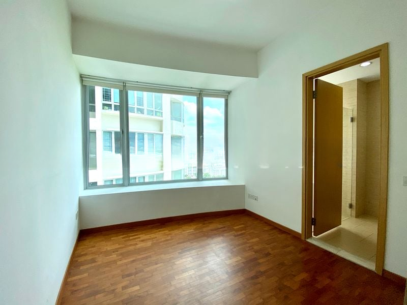 CLOVER BY THE PARK 7