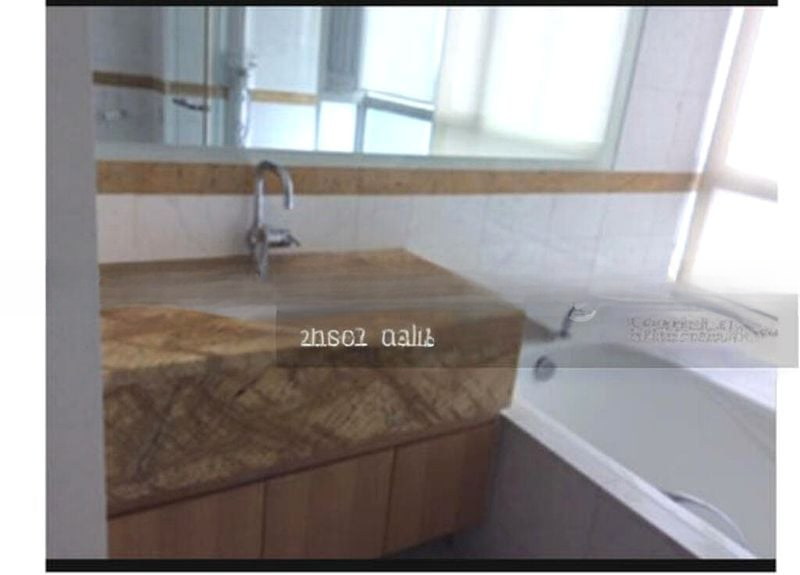 THE LIGHT @ CAIRNHILL 4