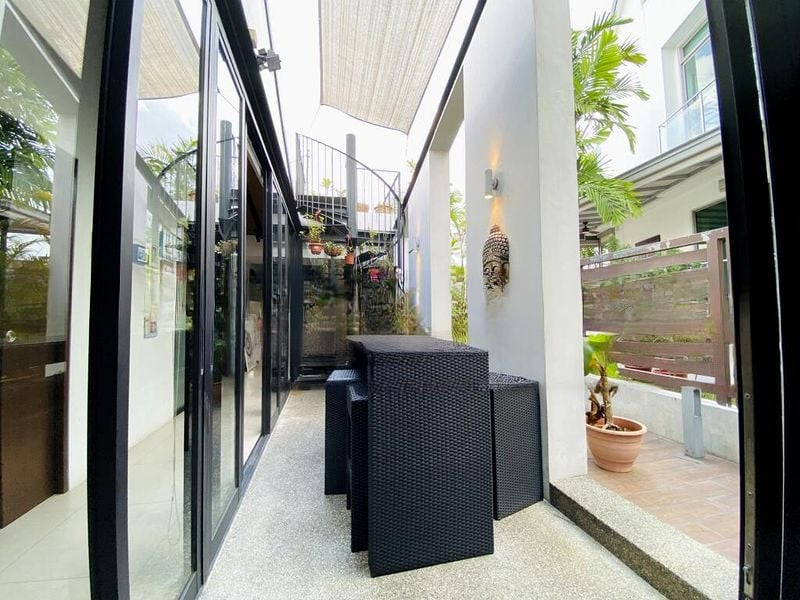 SELETAR HILLS ESTATE 1