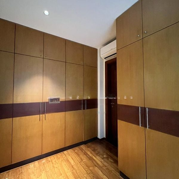 SELETAR HILLS ESTATE 7