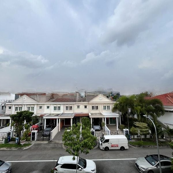 SELETAR HILLS ESTATE 4