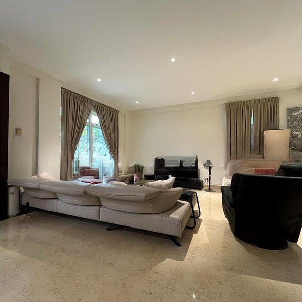 SELETAR HILLS ESTATE 11