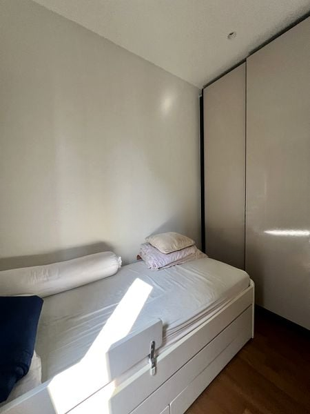 FOURTH AVENUE RESIDENCES 2