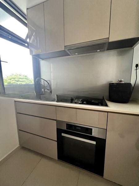 FOURTH AVENUE RESIDENCES 4