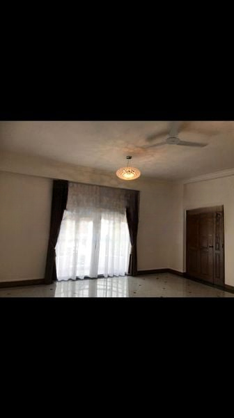 GOLD COAST CONDOMINIUM 12