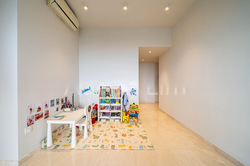 COMMONWEALTH TOWERS 4