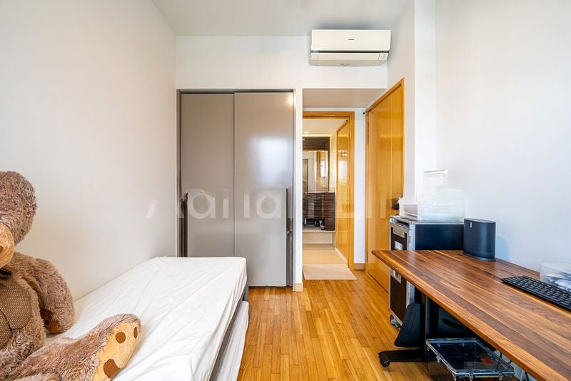 COMMONWEALTH TOWERS 12