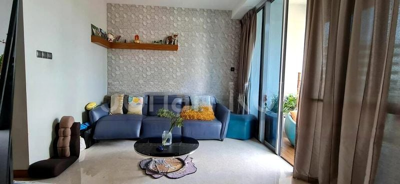 RESIDENCES @ EVELYN 8