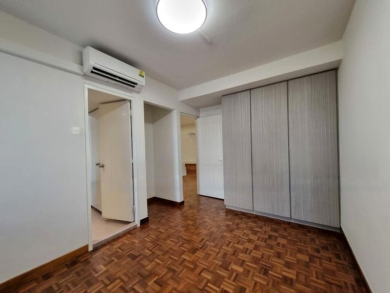 CHANCERY COURT 11