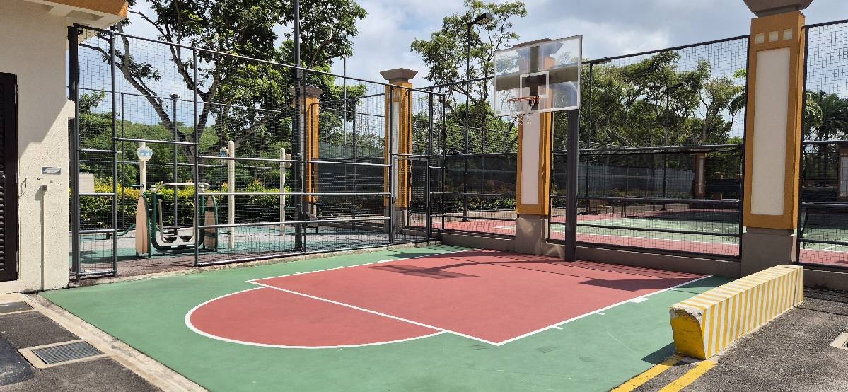 EVERGREEN PARK 6