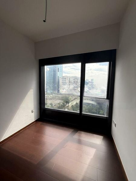 MIDTOWN MODERN 11