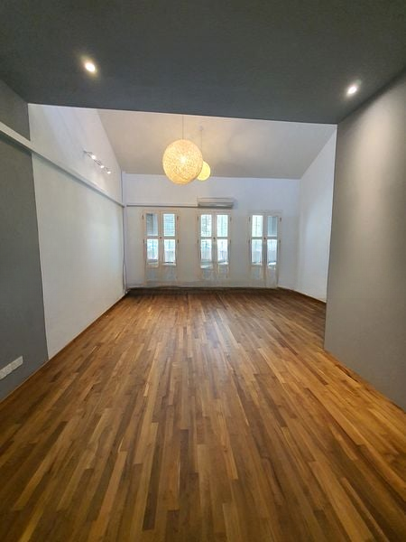 283 STUDIO 10