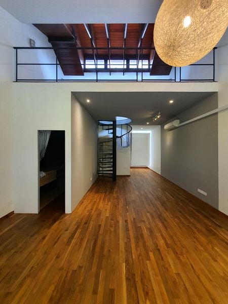 283 STUDIO 12