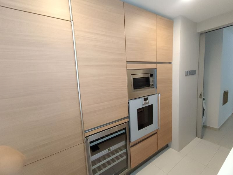 SUITES @ CAIRNHILL 8