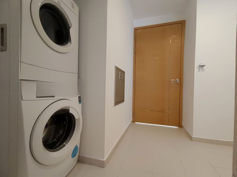 SUITES @ CAIRNHILL 11