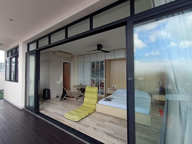 EVERITT GREEN 9