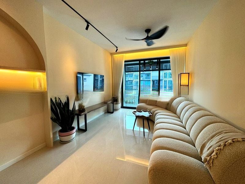 TREASURE AT TAMPINES 12