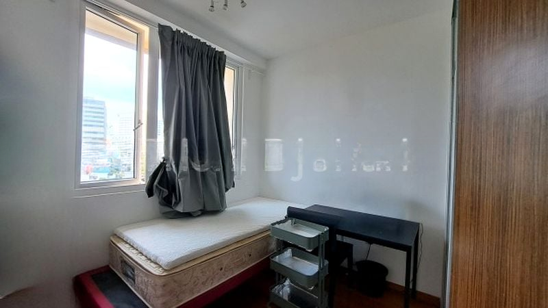 NOVENA REGENCY 5