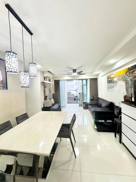 UPP SERANGOON CRES 11