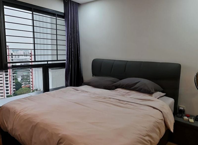 THE LAKEFRONT RESIDENCES 5