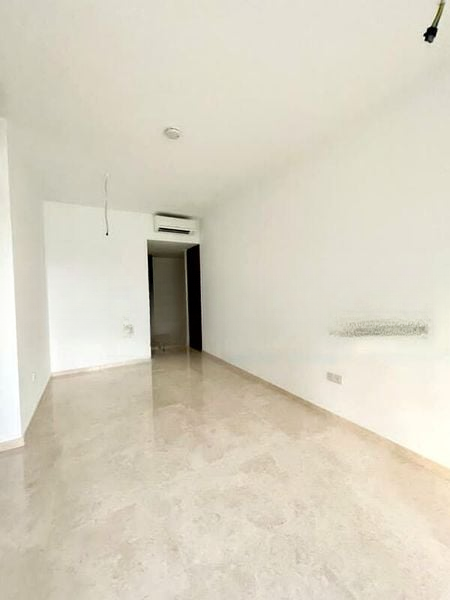 SEASIDE RESIDENCES 8