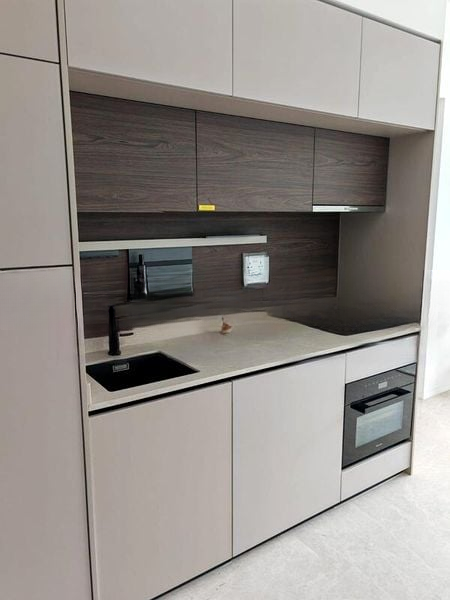 PARK EAST 3
