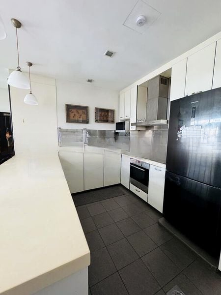 NINETEEN SHELFORD ROAD 12