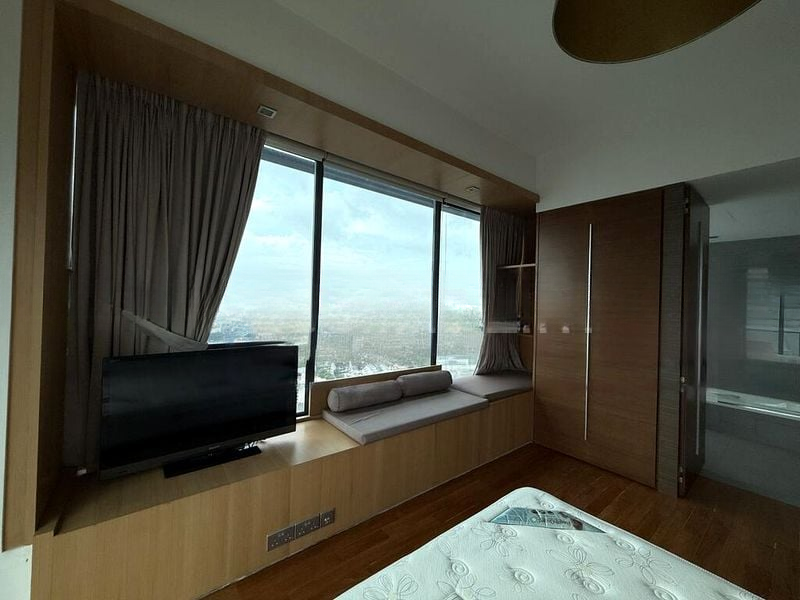 THE SUITES AT CENTRAL 6